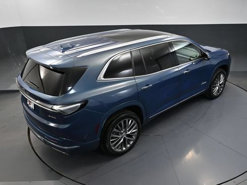 Used 2025 Buick Enclave Avenir AWD/4WD image 64