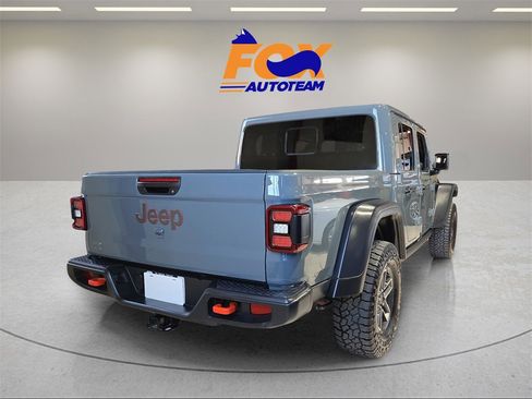 Used 2025 Jeep Gladiator Mojave image 4