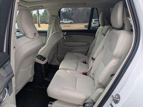 New 2026 Volvo XC90 B6 Ultra w/ Protection Package Premier AWD/4WD image 14
