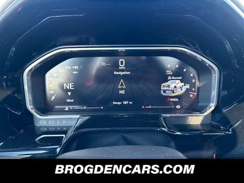 New 2026 GMC Sierra 2500 SLE w/ SLE Convenience Package image 2