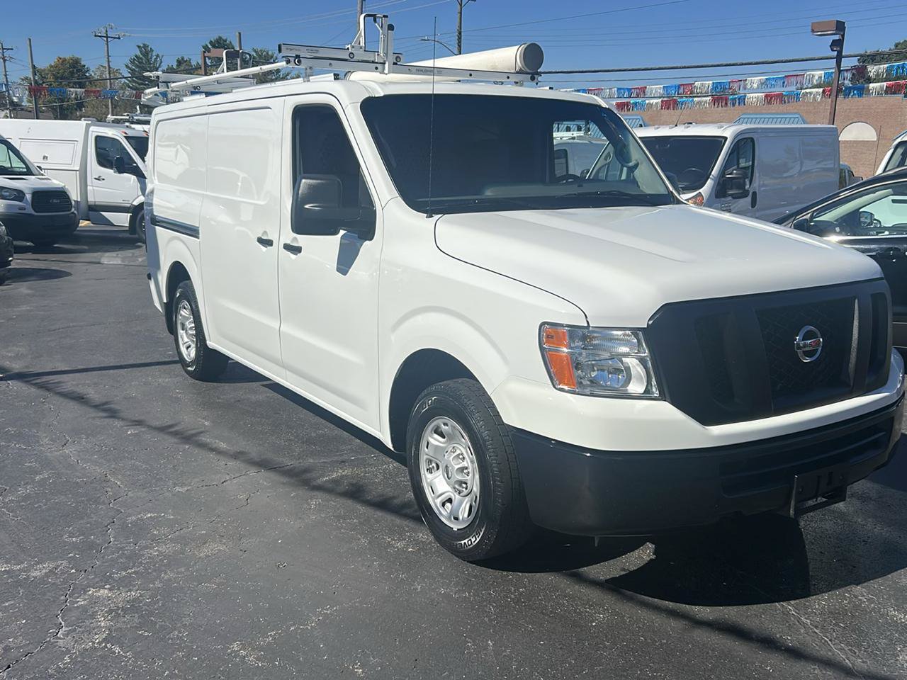 Used 2021 Nissan NV 2500 SV RWD image 3