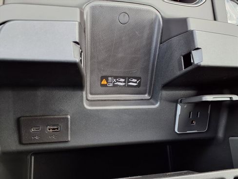 New 2026 GMC Sierra 2500 Denali w/ Denali Reserve Package image 7