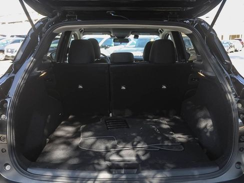 Used 2026 Nissan Kicks SV FWD image 12