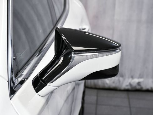 Used 2022 Lexus LS 500h AWD w/ Luxury Package image 84