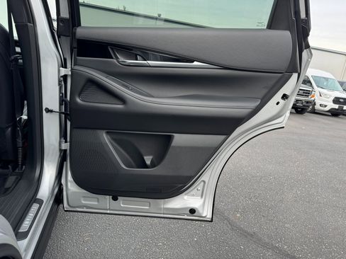 Used 2023 INFINITI QX60 Pure image 33