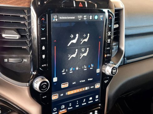 Used 2022 RAM 1500 Laramie w/ Laramie Southwest Edition image 19