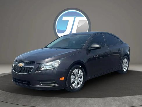 Used 2014 Chevrolet Cruze LS FWD image 22