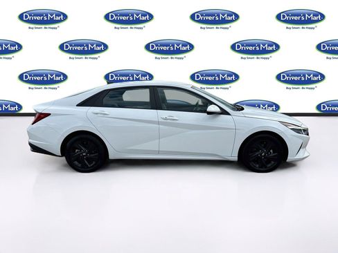 Used 2023 Hyundai Elantra Blue FWD image 8