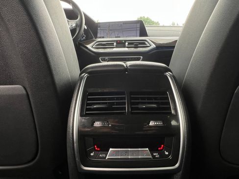 Used 2023 BMW X5 xDrive45e AWD/4WD image 40