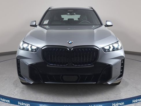 New 2026 BMW X5 xDrive40i w/ M Sport Package AWD/4WD image 2