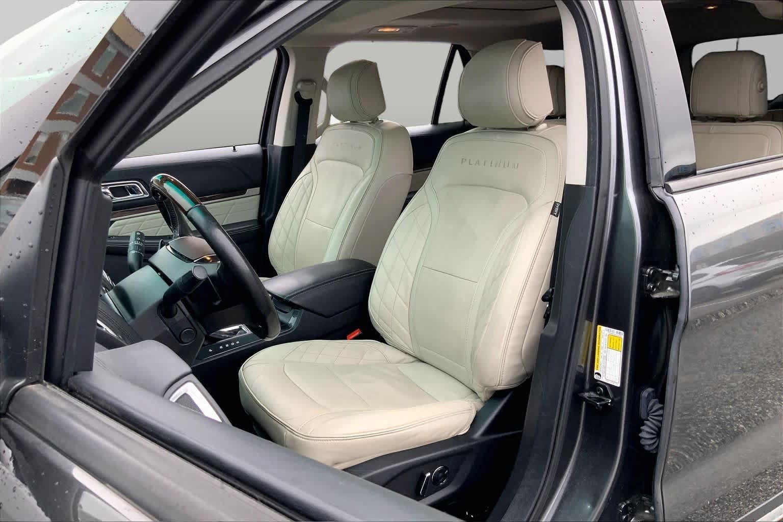 Used 2016 Ford Explorer Platinum AWD/4WD image 8