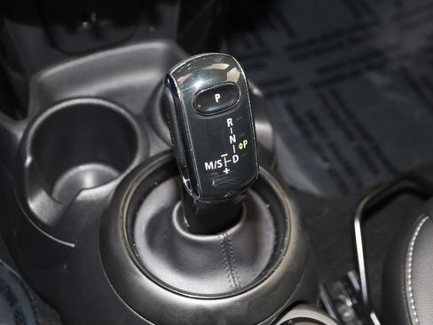 Used 2022 MINI Cooper Convertible image 7