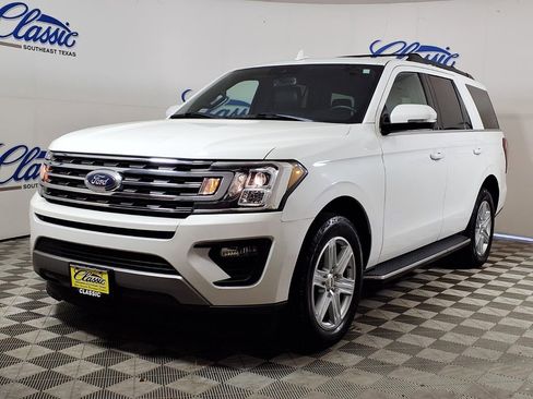 Used 2020 Ford Expedition XLT w/ Equipment Group 202A image 5