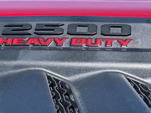 New 2026 RAM 2500 Laramie AWD/4WD image 25