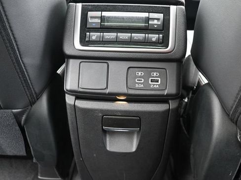 Used 2025 Subaru Ascent Bronze Edition AWD/4WD image 32