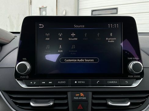 Used 2025 Nissan Altima 2.5 SR image 29