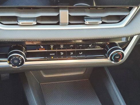 New 2026 Chevrolet Equinox LT image 17