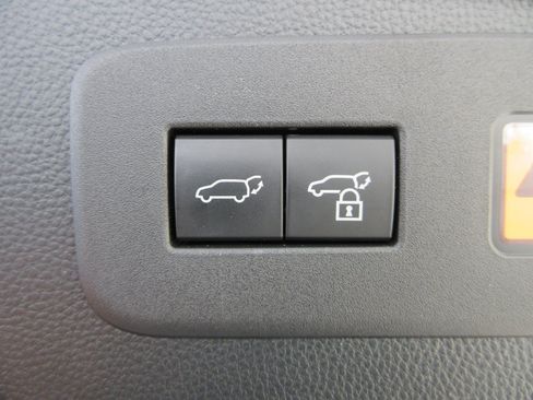 Used 2025 Lexus GX 550 w/ Cold Area Package AWD/4WD image 58