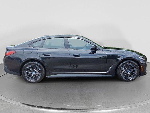 Used 2023 BMW i4 eDrive40 w/ Premium Package RWD image 7