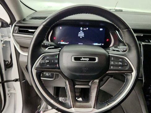 Used 2022 Jeep Grand Cherokee L Limited image 13