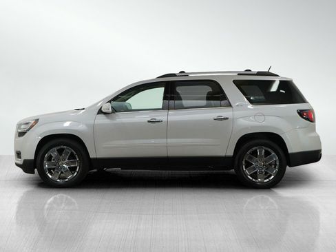 Used 2017 GMC Acadia Limited SLT image 2
