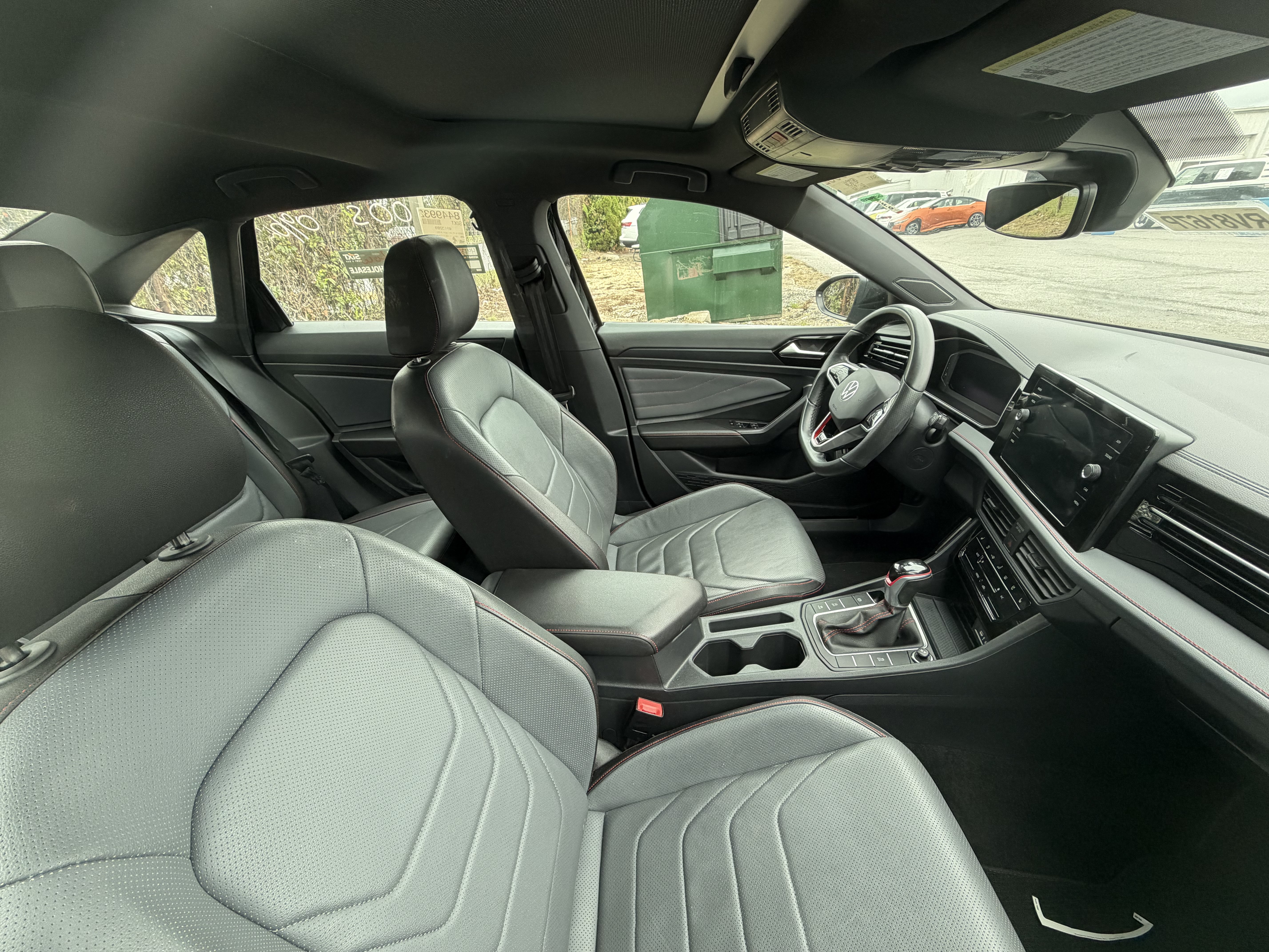 Used 2025 Volkswagen Jetta GLI Autobahn FWD image 8