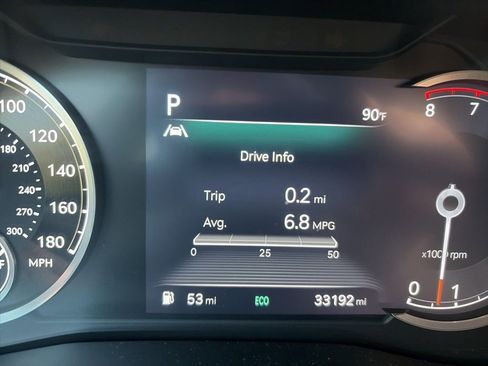 Used 2022 Genesis G70 3.3T image 12