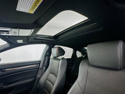 Used 2021 Honda Accord Sport image 26