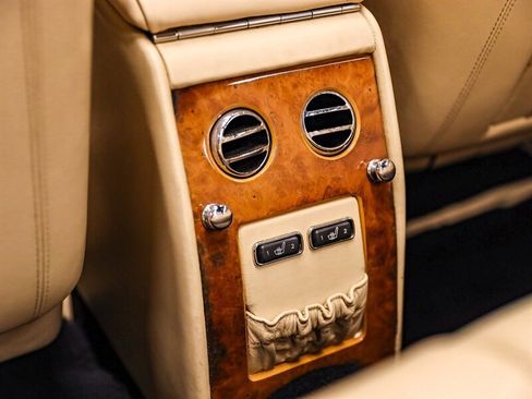 Used 2000 Rolls-Royce Corniche RWD image 45