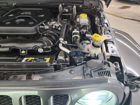 Used 2021 Jeep Wrangler Unlimited Sahara w/ Uconnect 4C Nav & Sound Group image 40