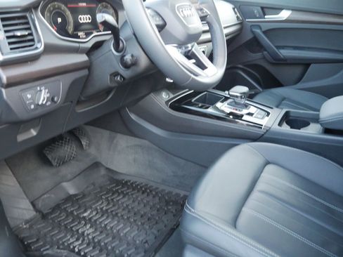 Used 2023 Audi Q5 2.0T Premium Plus w/ Premium Plus Package image 19