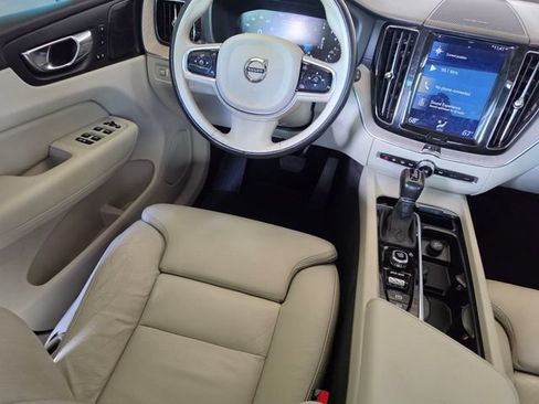 Used 2020 Volvo XC60 T5 Inscription FWD image 32