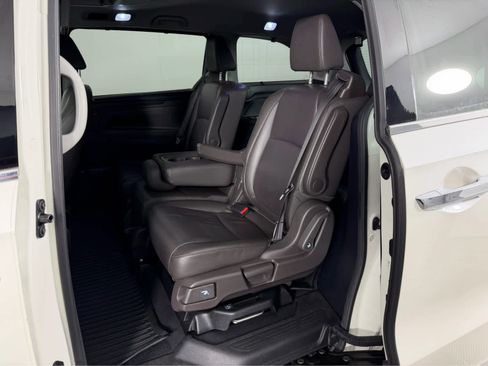 Used 2019 Honda Odyssey Elite image 12