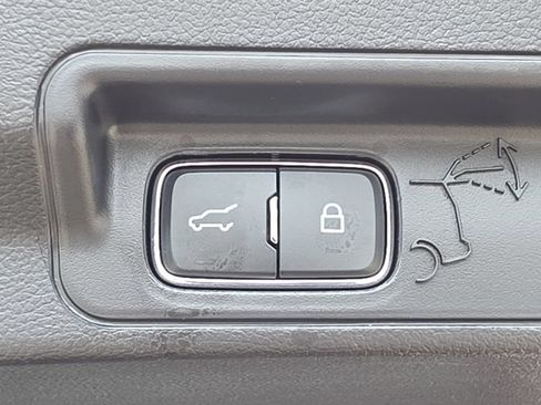 Used 2025 Ford Explorer Platinum AWD/4WD image 15