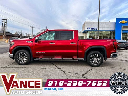 Used 2023 GMC Sierra 1500 SLT w/ SLT Premium Plus Package image 4