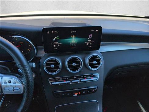 Used 2022 Mercedes-Benz GLC 300 4MATIC image 15