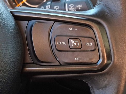 Used 2018 Jeep Wrangler Unlimited Sport S image 17