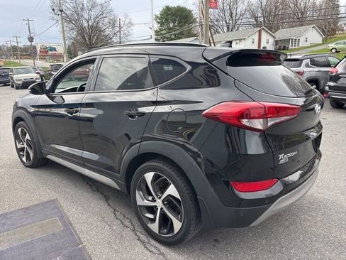 Used 2018 Hyundai Tucson Value w/ Cargo Package AWD/4WD image 4