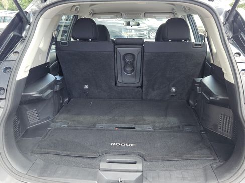 Used 2017 Nissan Rogue S FWD image 26