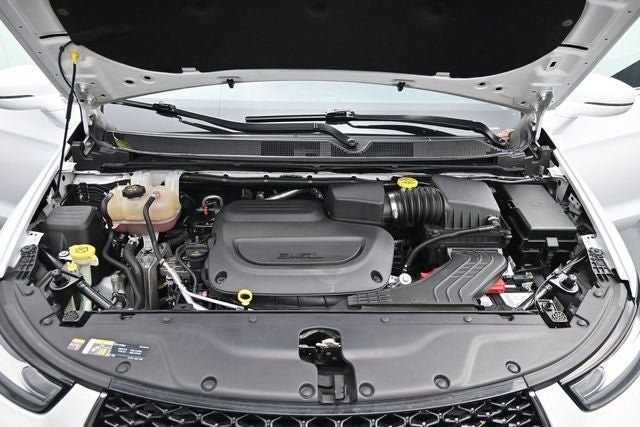 Used 2022 Chrysler Pacifica Touring-L FWD image 13