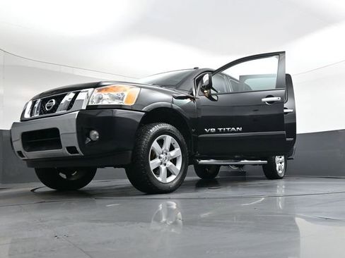 Used 2015 Nissan Titan SL w/ Utility Accessory Package image 40