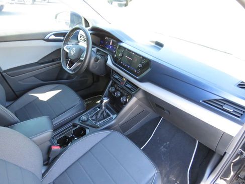 Used 2023 Volkswagen Taos SE AWD/4WD image 14