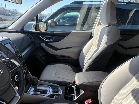 Certified 2023 Subaru Forester Premium image 8