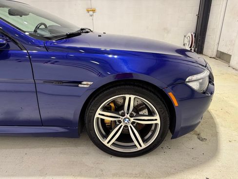Used 2008 BMW M6 Convertible RWD image 9