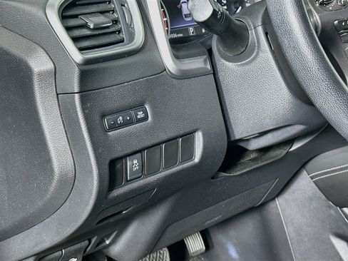 Used 2019 Nissan Murano SV w/ Premium Package FWD image 17