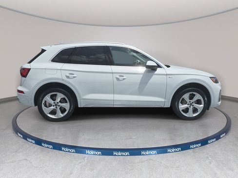 Used 2023 Audi Q5 2.0T Premium Plus w/ Premium Plus Package AWD/4WD image 5