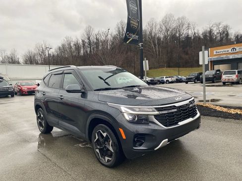 Used 2025 Kia Seltos S image 1
