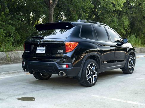Used 2023 Honda Passport Elite image 9