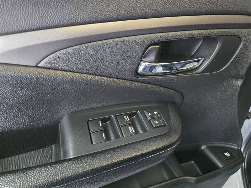 Used 2019 Honda Ridgeline Sport image 17