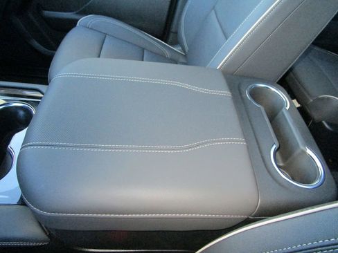 New 2026 GMC Yukon XL Elevation w/ Elevation Premium Package image 43